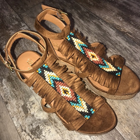 NWT! ARIAT UNBRIDLED WEDGES! - Picture 6 of 7